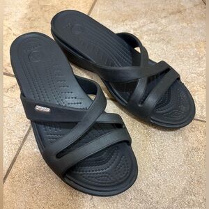 CROCS WOMEN'S Black PATRICIA II Wedge Sandal size 9